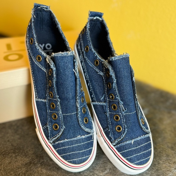 Yoki Shoes Adorable Distressed Denim Slip On Sneakers Size 6 Poshmark